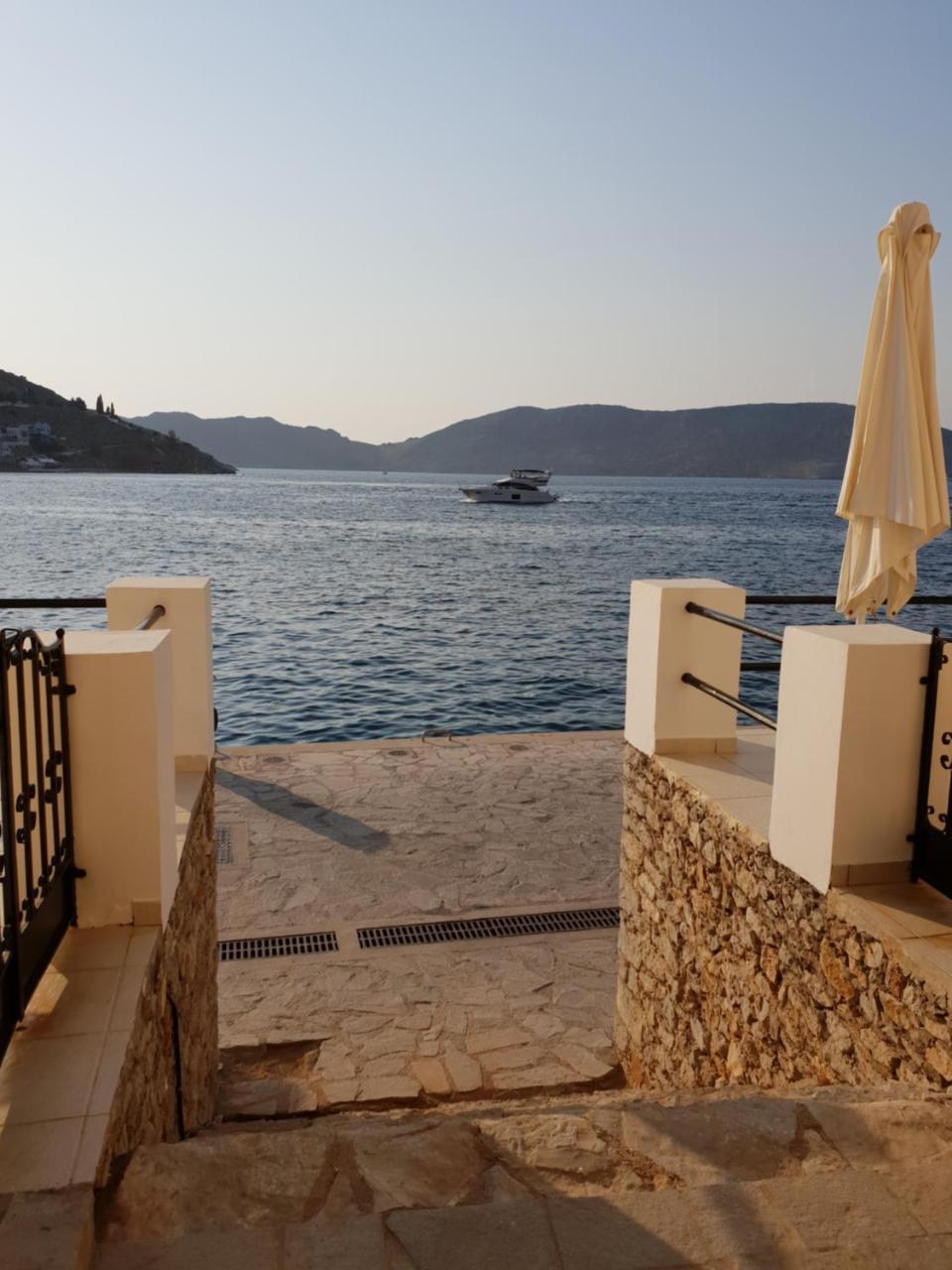 Danezis Sea Stars Villas Symi Exterior foto